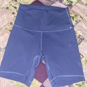Lululemon Wunder Train High Rise Short 4”